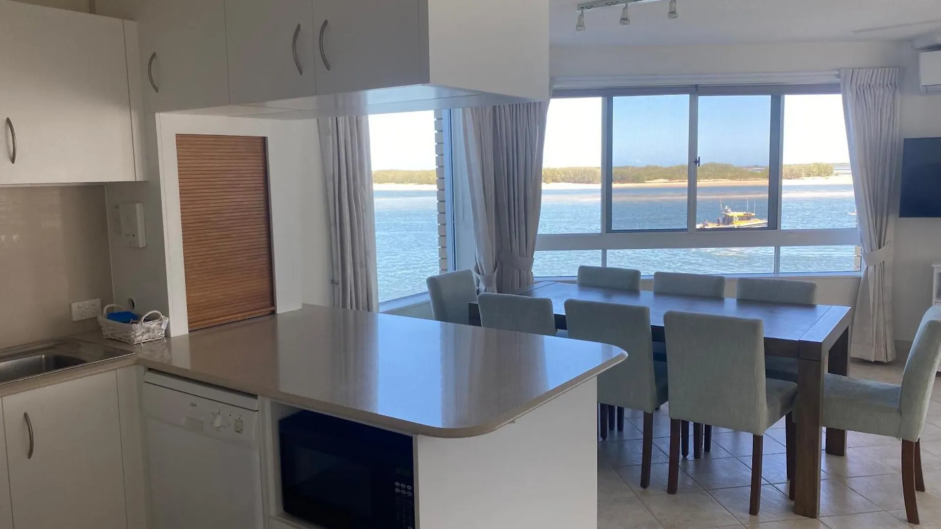 Tripcony Quays Aparthotel Caloundra