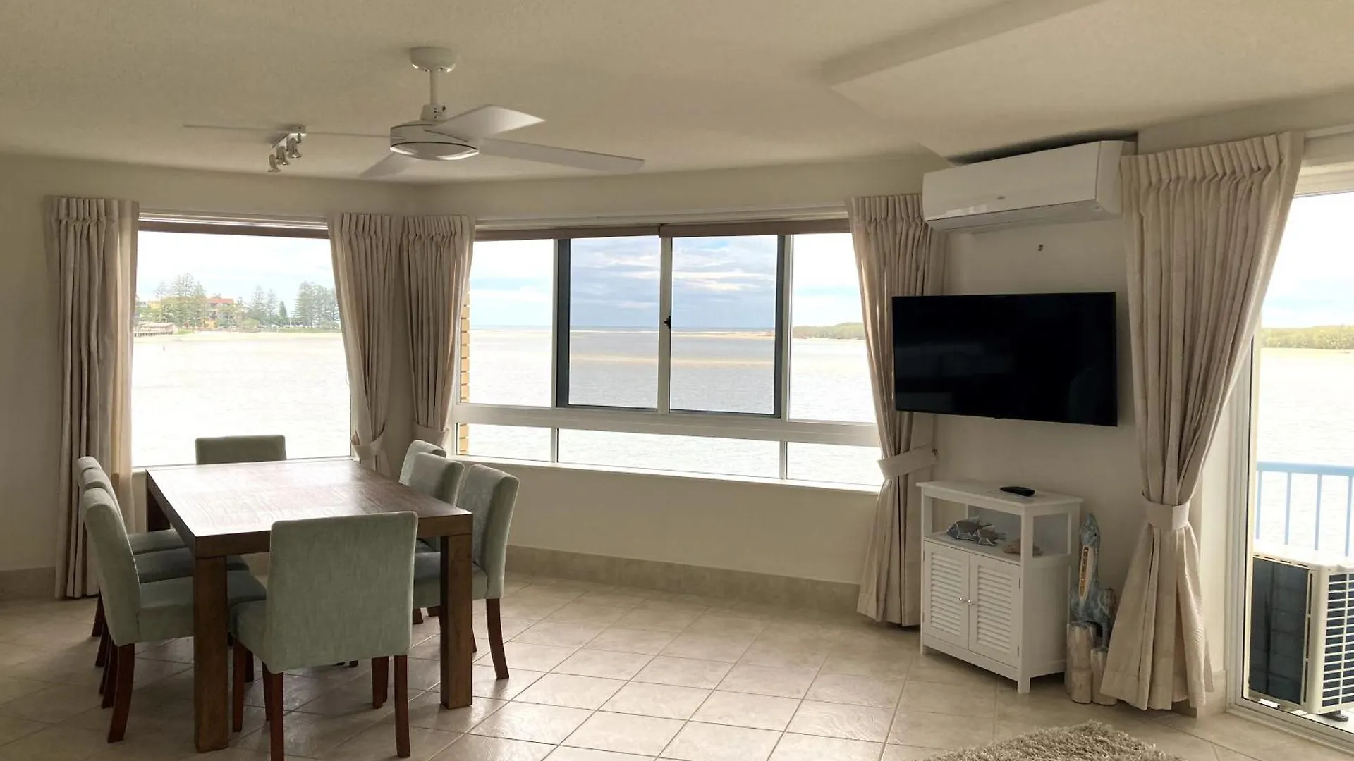 Tripcony Quays Aparthotel Caloundra 3*,  Australia