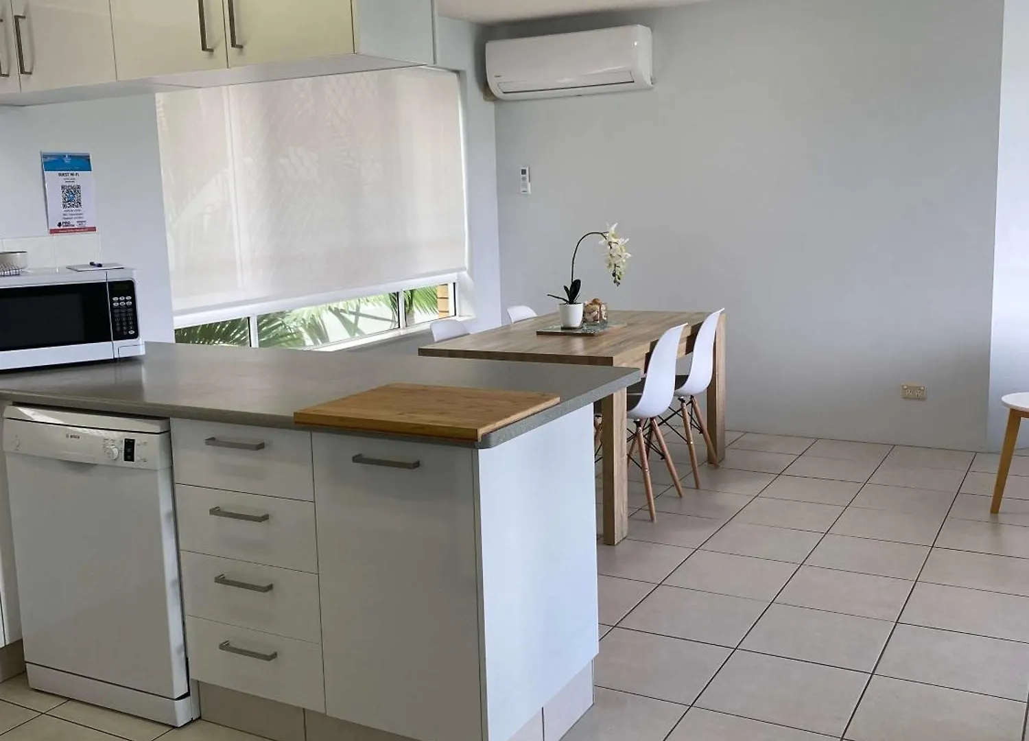***  Tripcony Quays Aparthotel Caloundra Australia