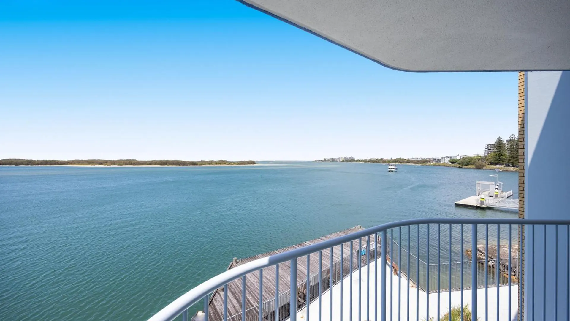 Tripcony Quays Aparthotel Caloundra 3*,  Australia